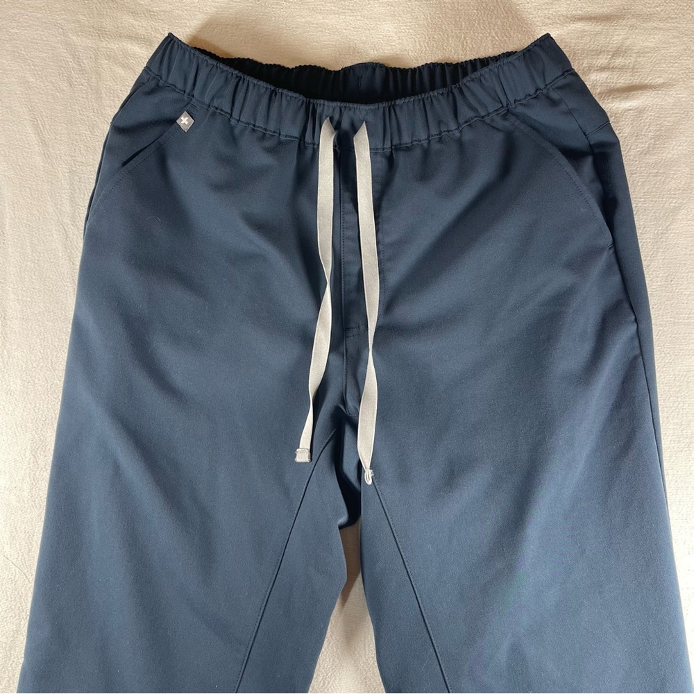 FIGS men Navy Drawstring Jogger scrub pants nursing uniform small - Picture 2 of 7